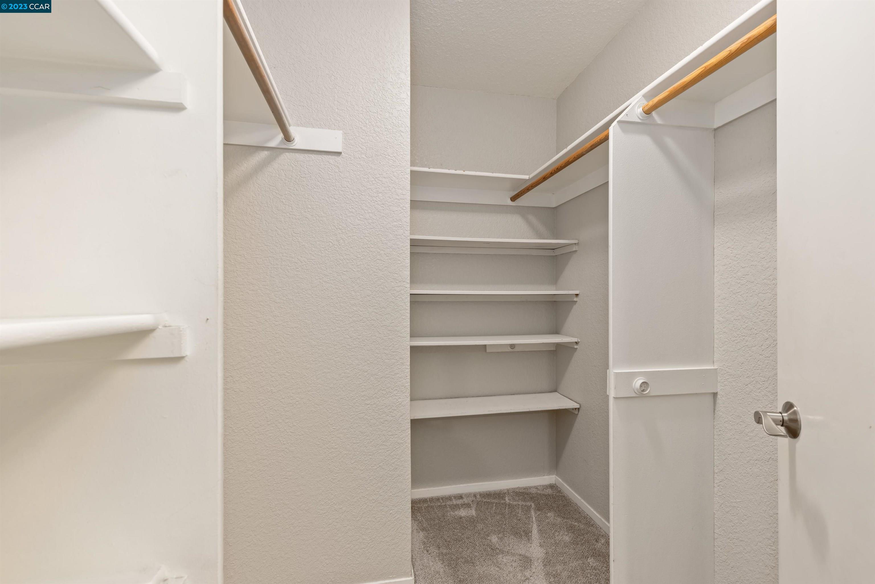 Photo #19: 41037371 Listing: Photo #19