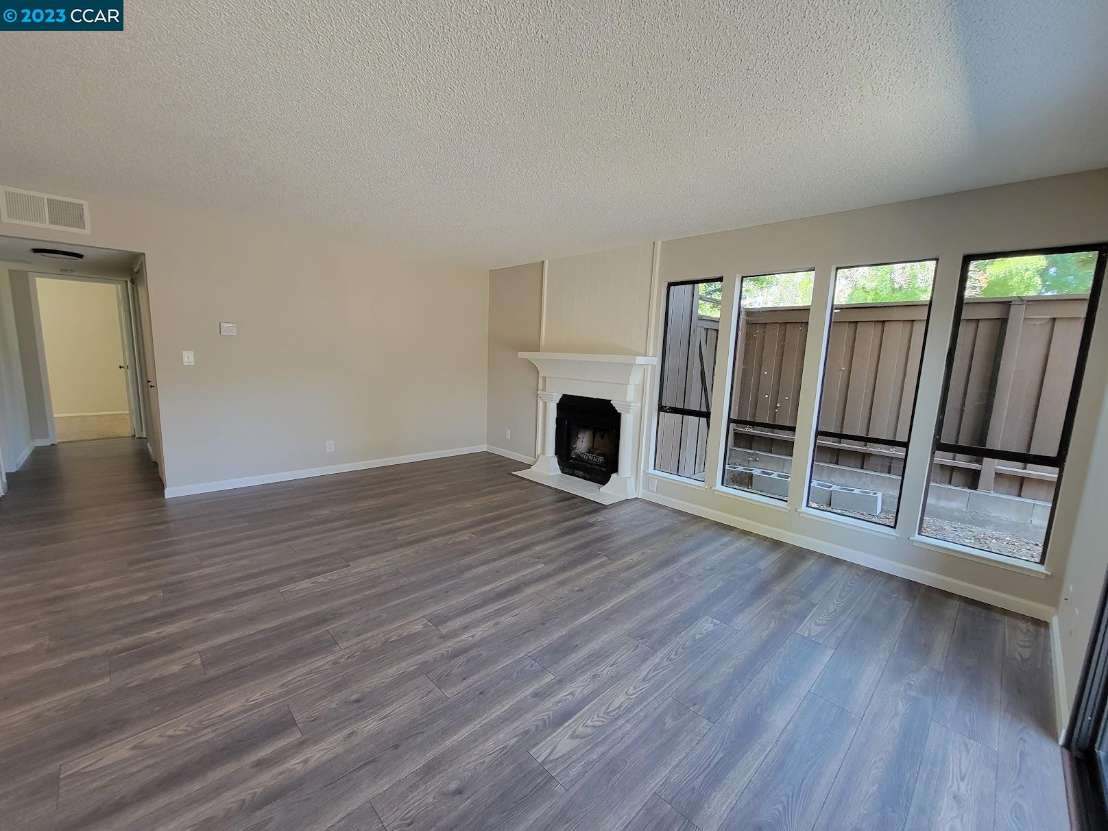 Photo #6: 41037435 Listing 