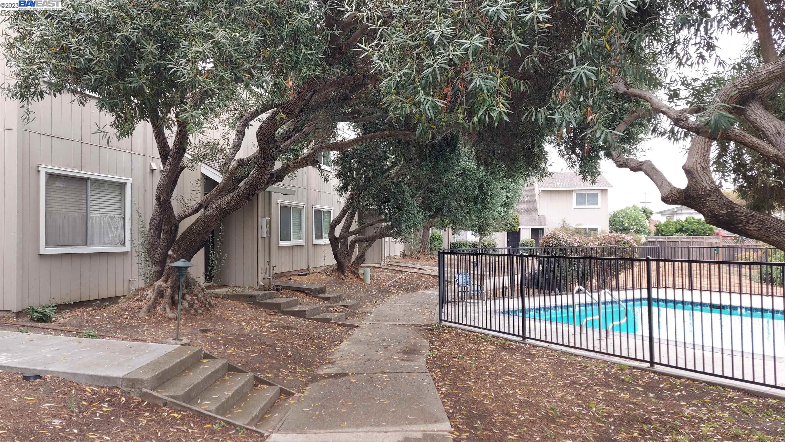 Photo #4: 41037496 Listing 