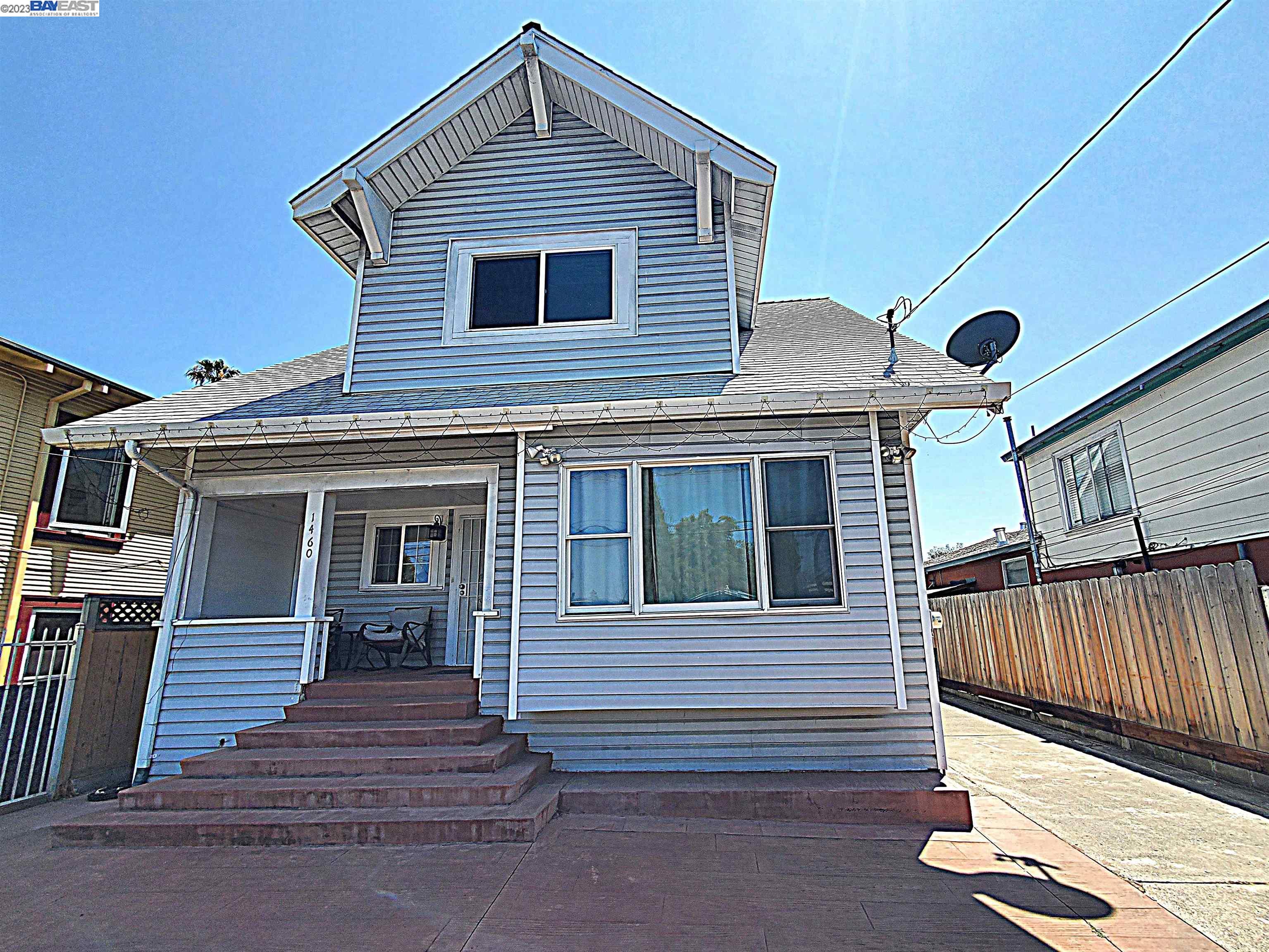 Detail Gallery Image 1 of 1 For 1460 78th Ave, Oakland,  CA 94621 - 4 Beds | 2/1 Baths
