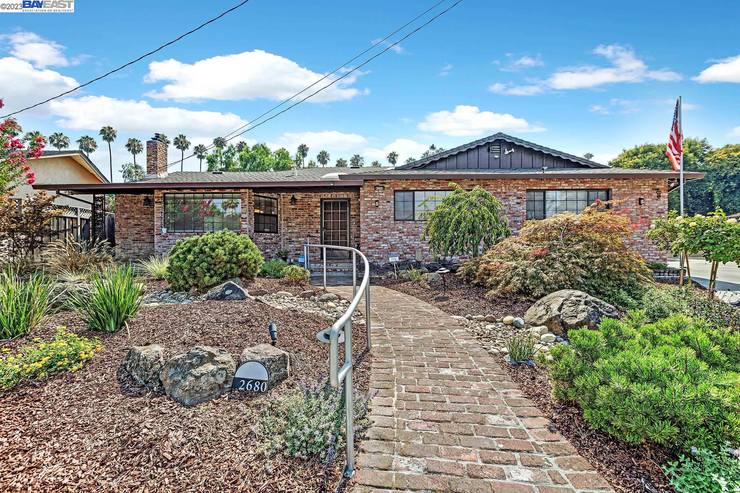 Detail Gallery Image 1 of 1 For 2680 Sunnycrest Court, Fremont,  CA 94539 - 3 Beds | 2/1 Baths
