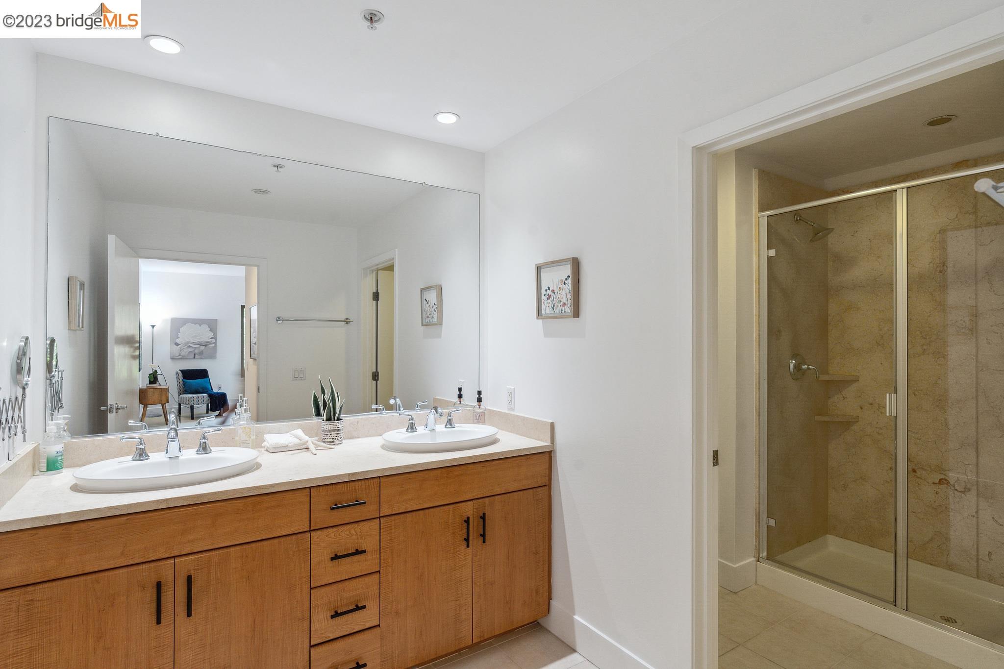 Photo #25: 41037769 Listing: Photo #25