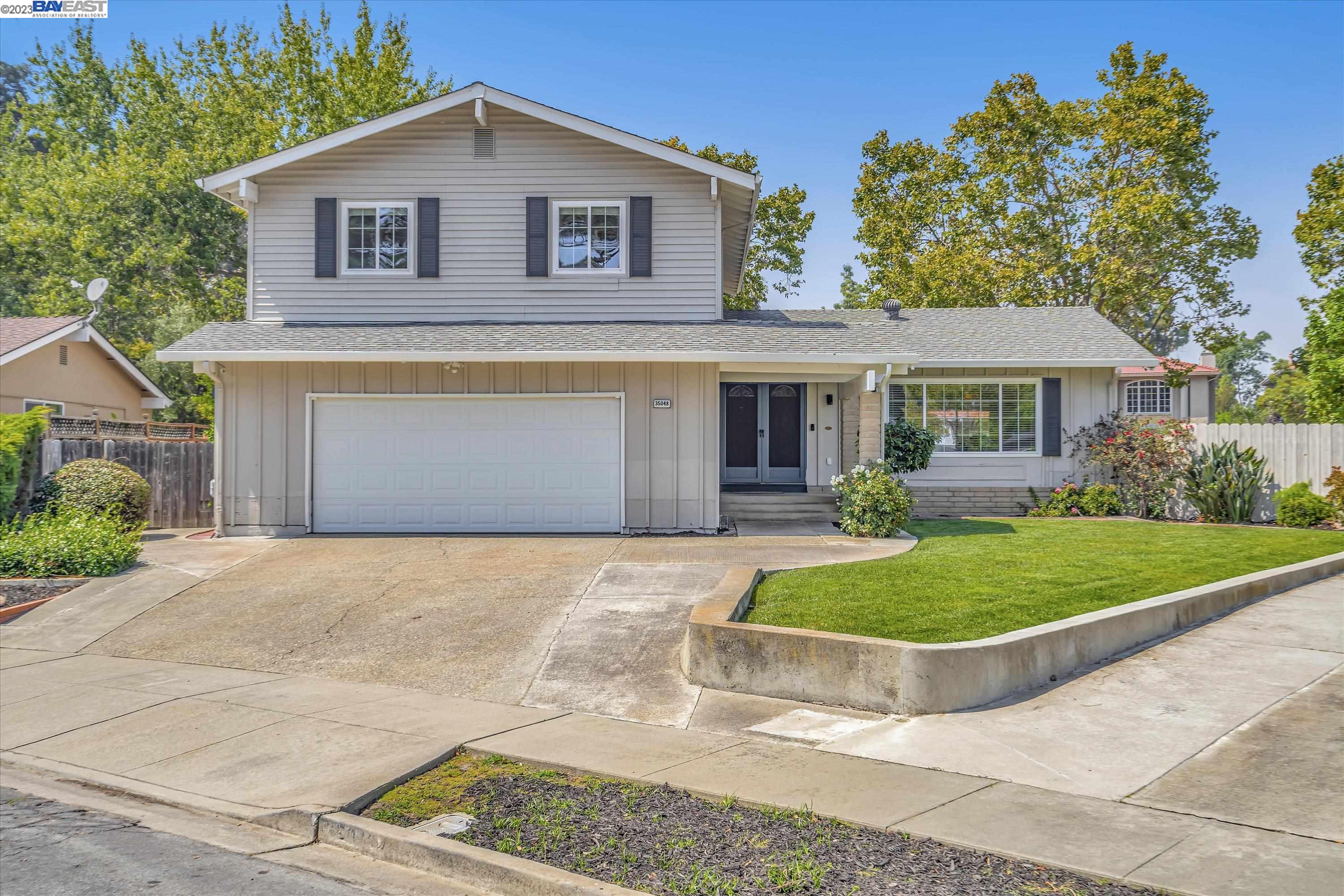 Detail Gallery Image 1 of 1 For 35048 Donegal Ct, Newark,  CA 94560 - 5 Beds | 2/1 Baths