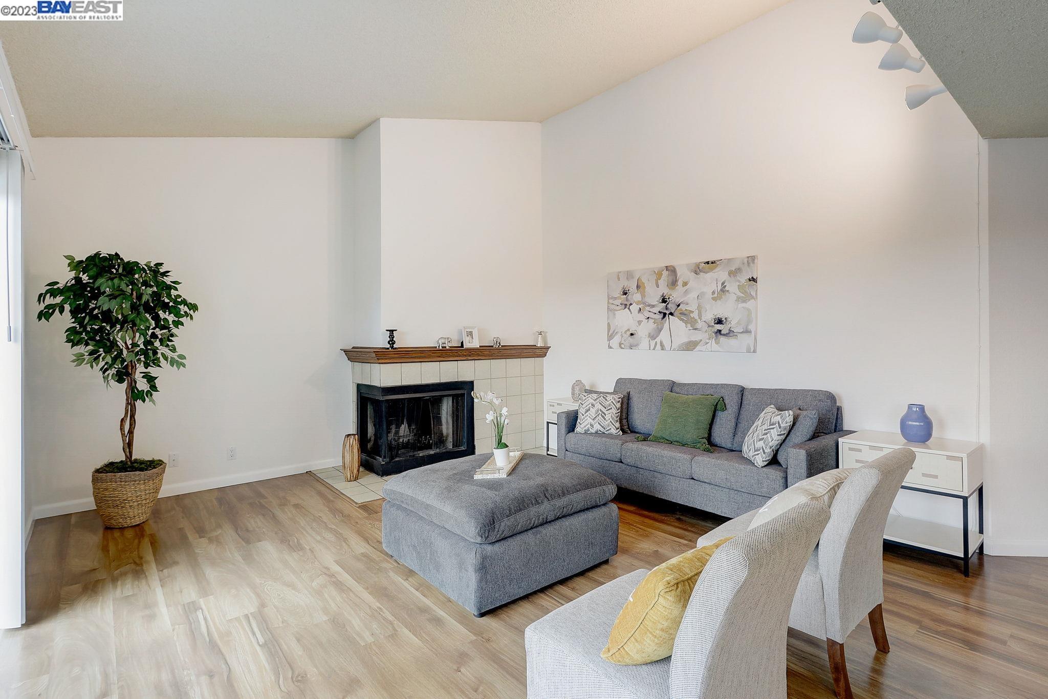 Photo #3: 41037892 Listing 