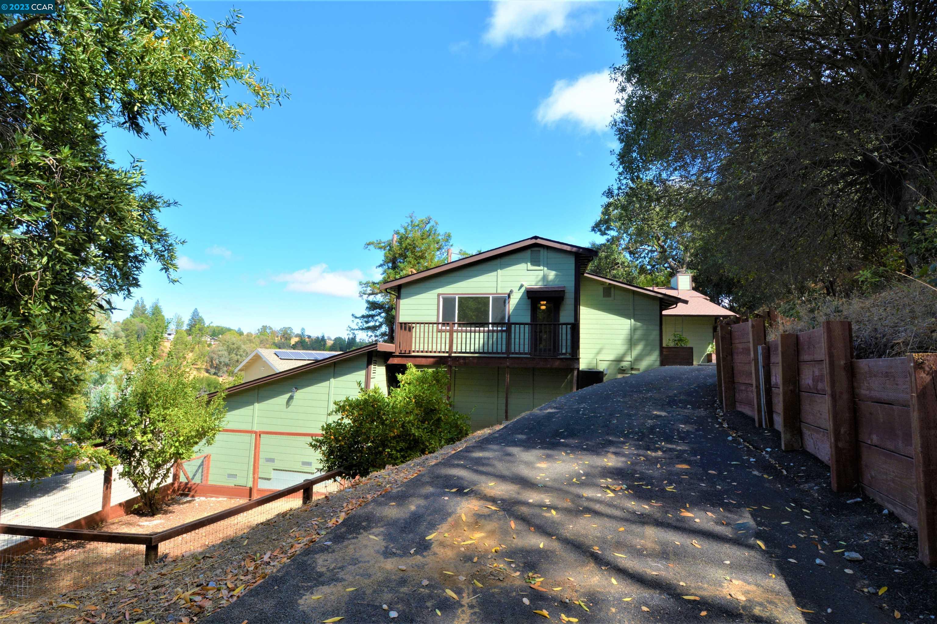 305 Lindsey Drive