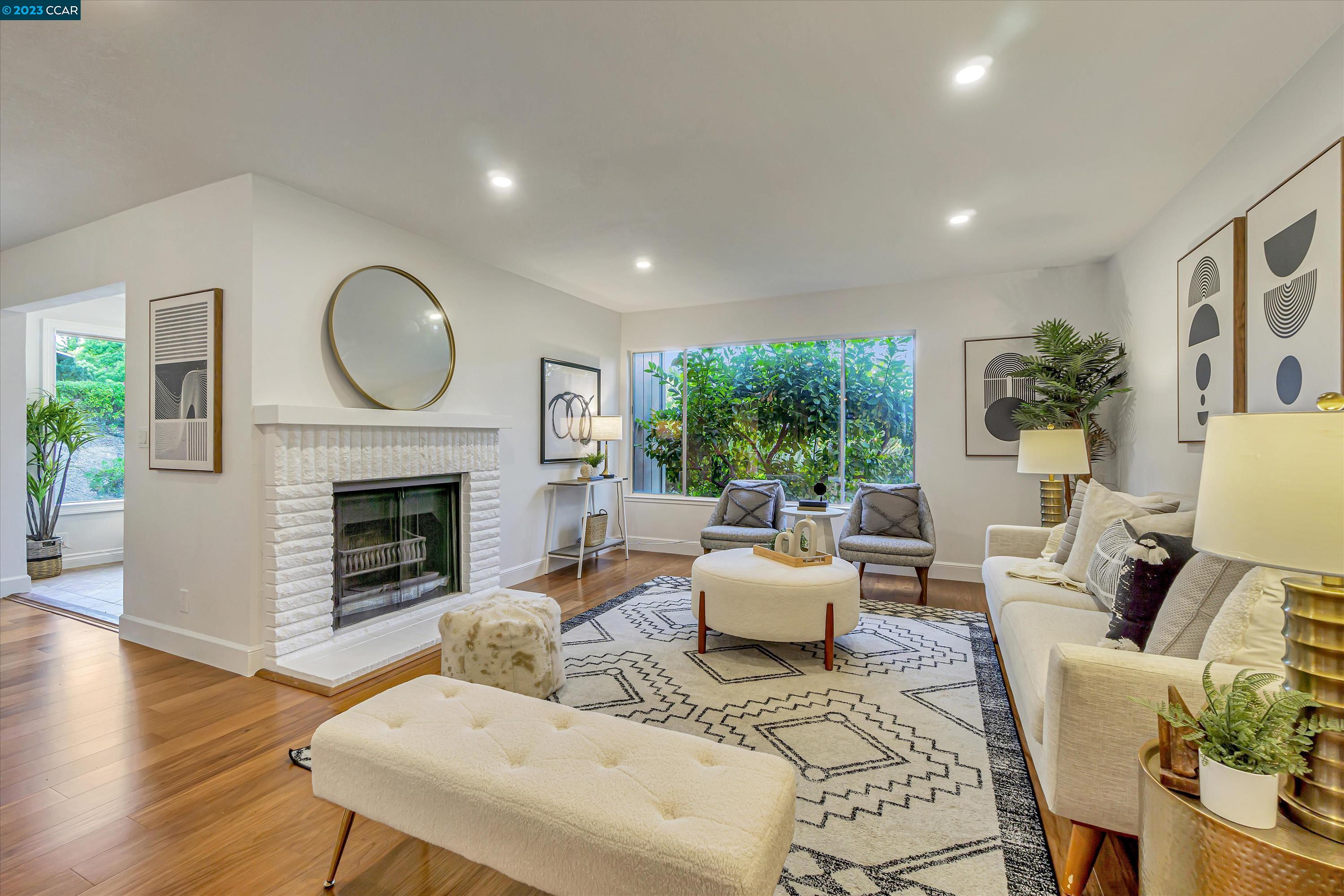 MLS: 41038097 Condo For Sale