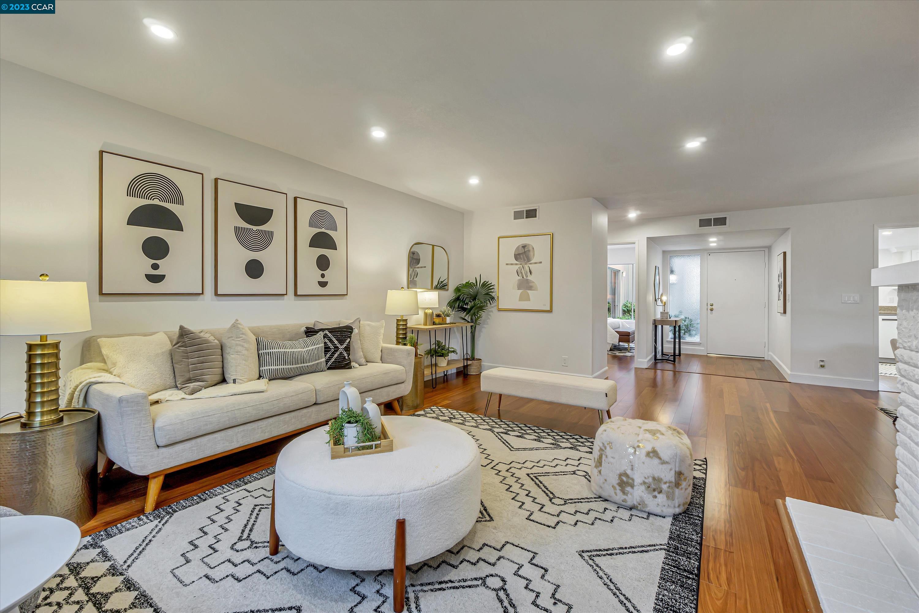 Photo #3: 41038097 Listing 