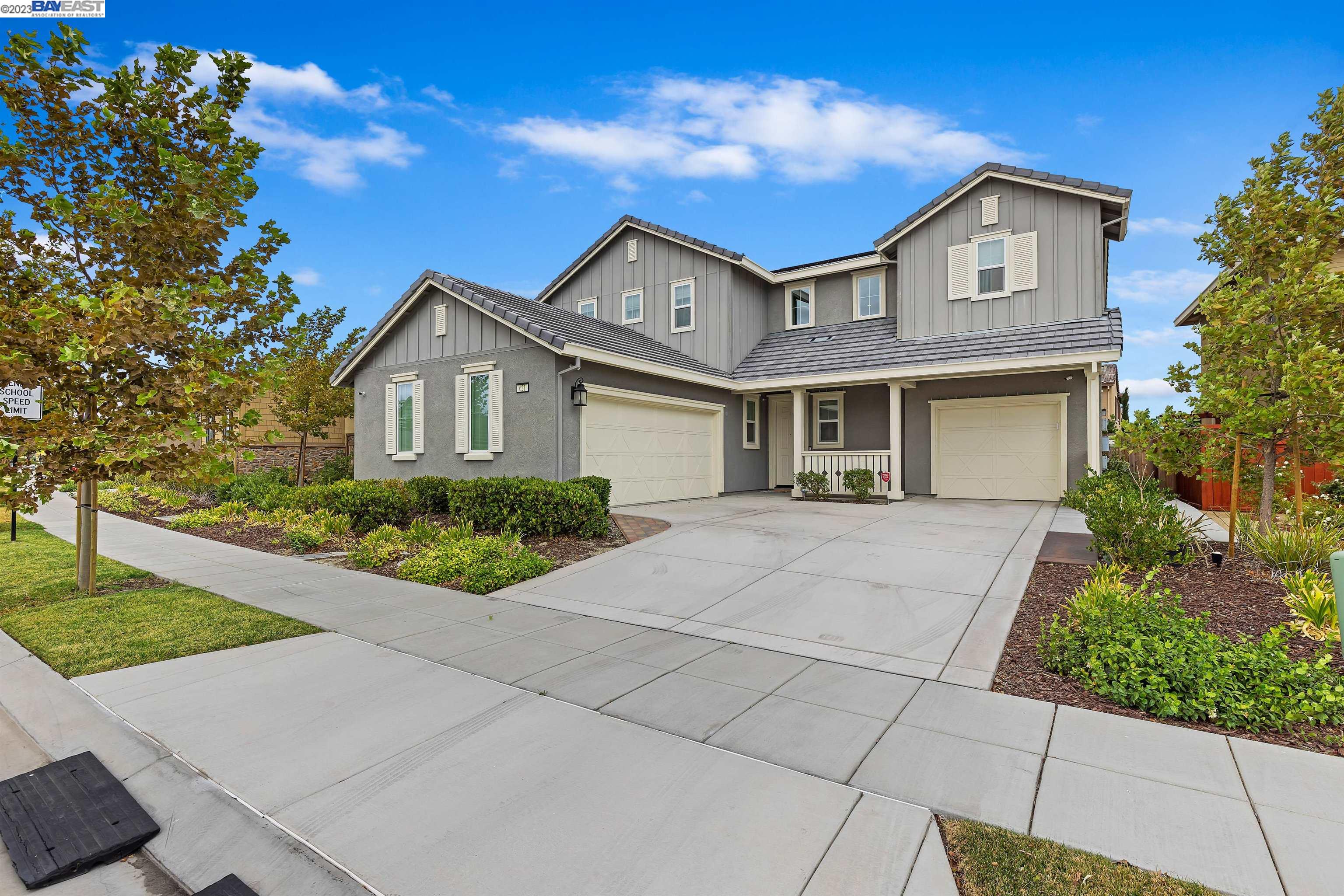 Detail Gallery Image 1 of 1 For 621 W Weller Ave, Mountain House,  CA 95391 - 5 Beds | 4/1 Baths