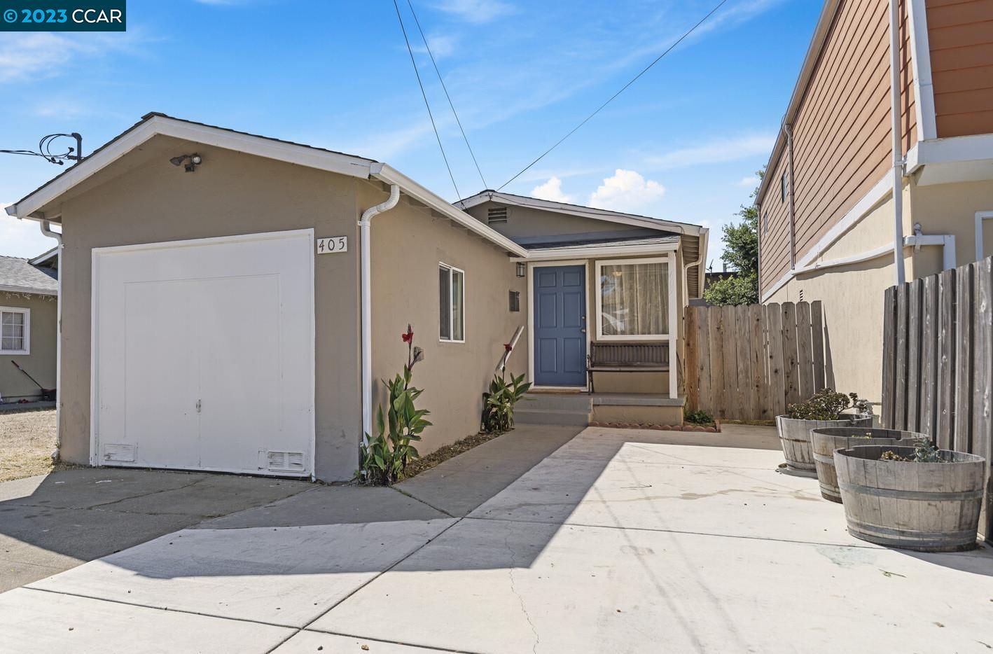 Detail Gallery Image 1 of 1 For 405 S 29th, Richmond,  CA 94804 - 3 Beds | 1 Baths