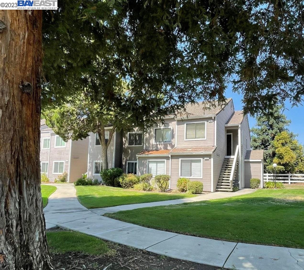 Photo #2: 41038282 Listing 