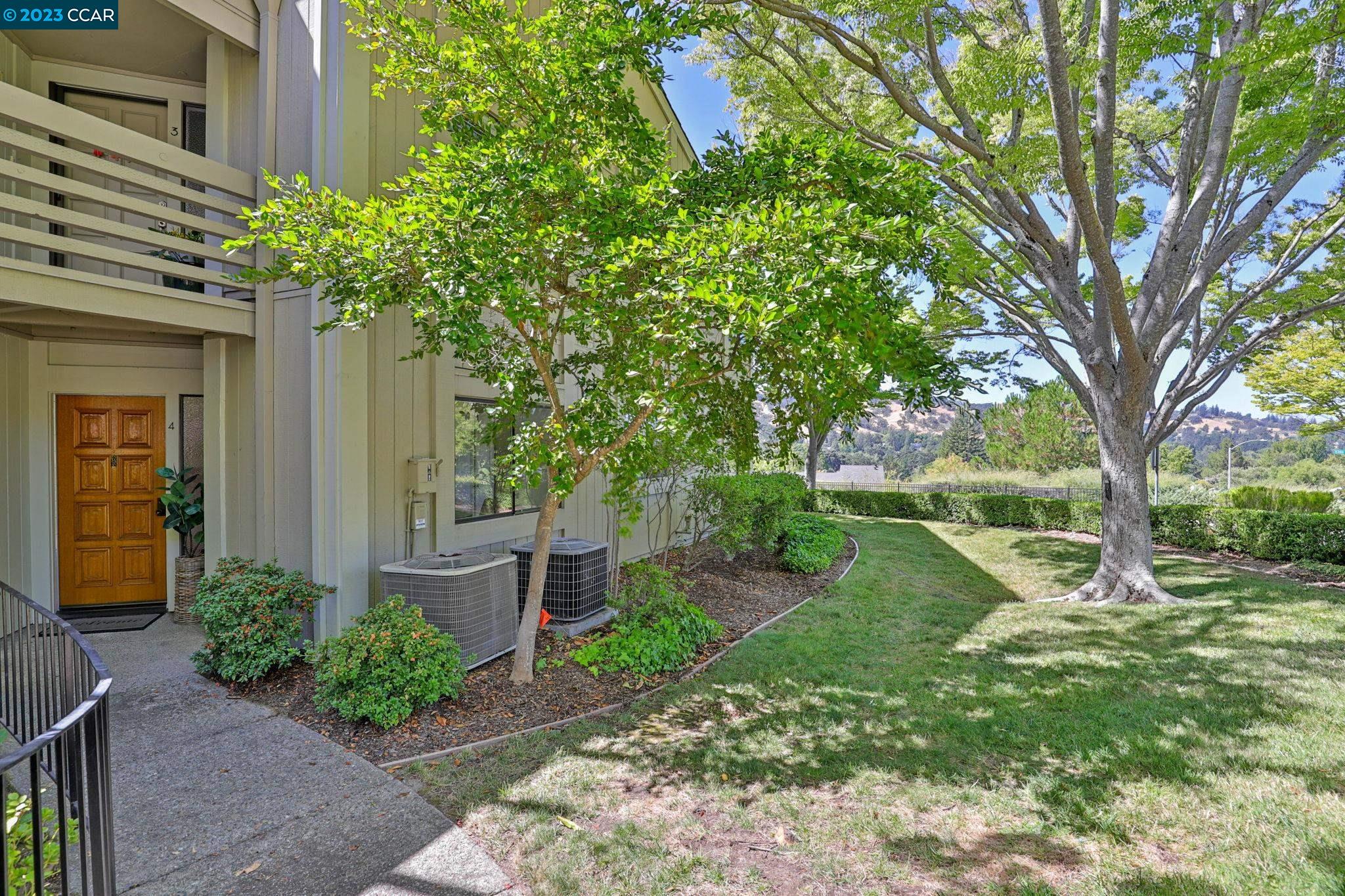 Photo #2: 41038332 Listing 