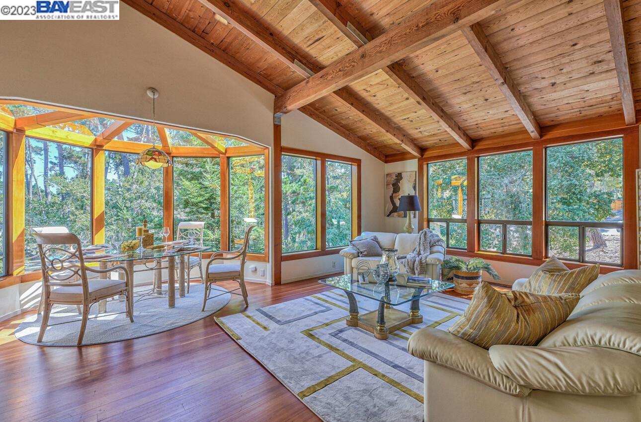 Detail Gallery Image 31 of 60 For 6 Wyndemere Vale, Monterey,  CA 93940 - 4 Beds | 3/1 Baths