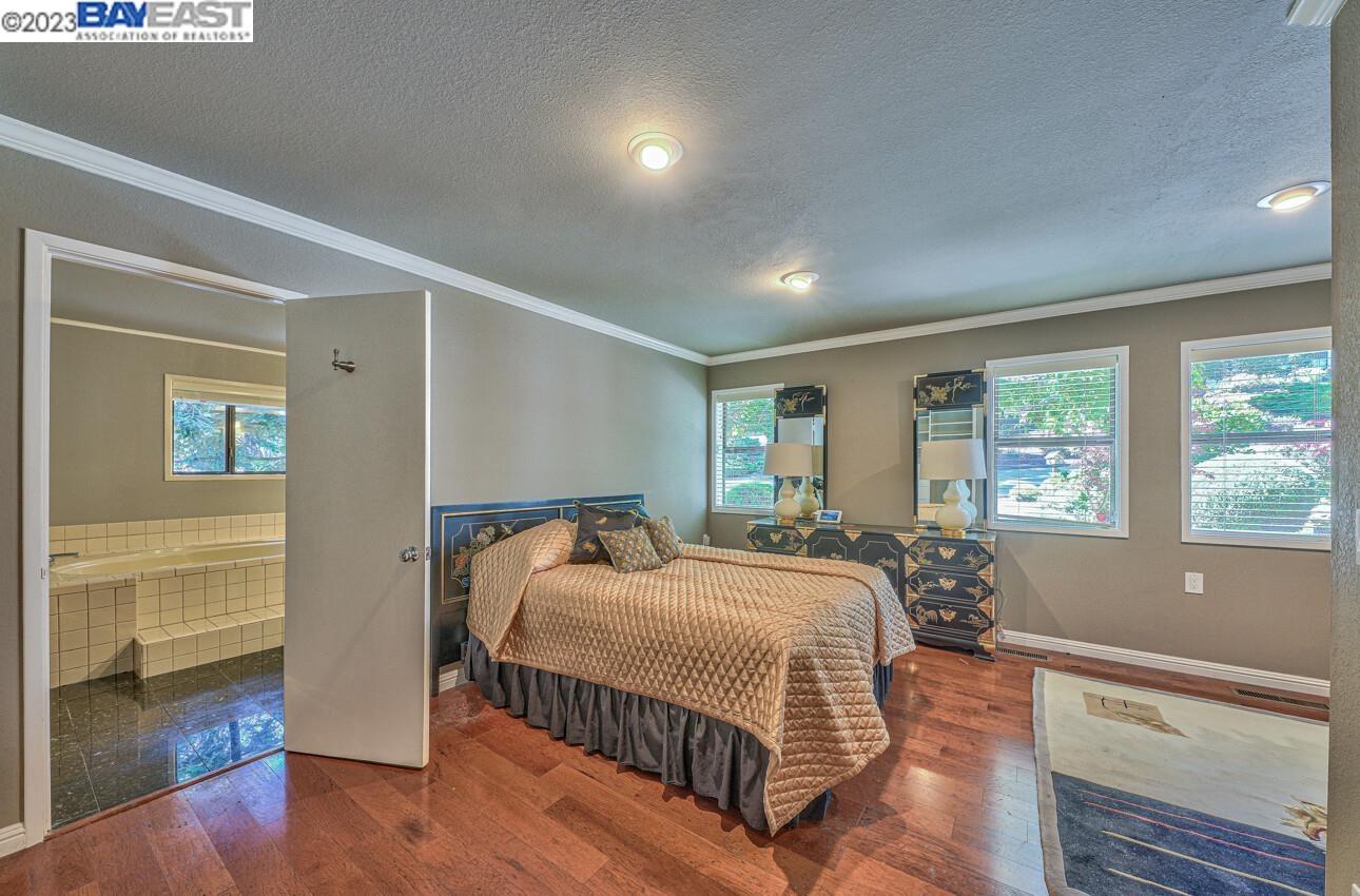 Detail Gallery Image 38 of 60 For 6 Wyndemere Vale, Monterey,  CA 93940 - 4 Beds | 3/1 Baths