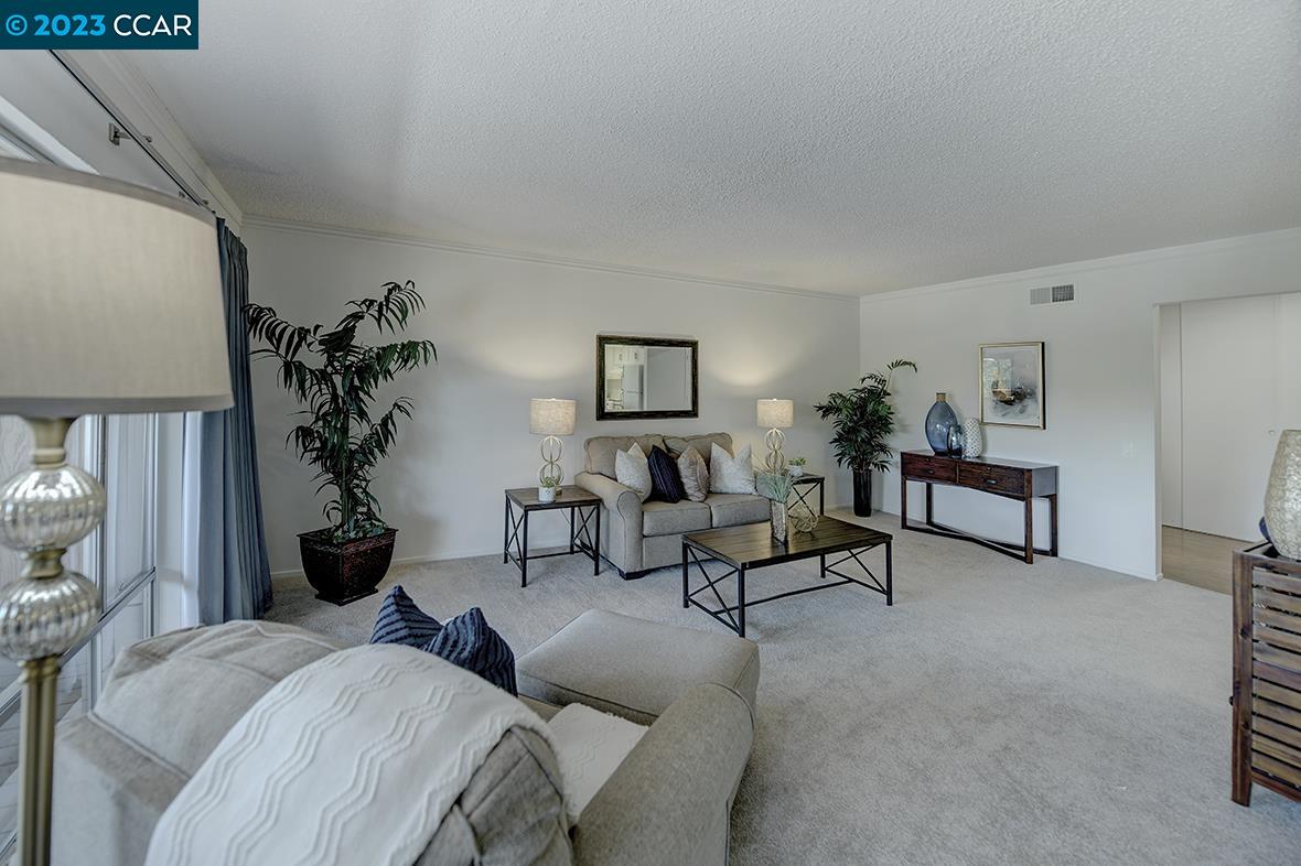 Photo #17: 41038587 Listing: Photo #17
