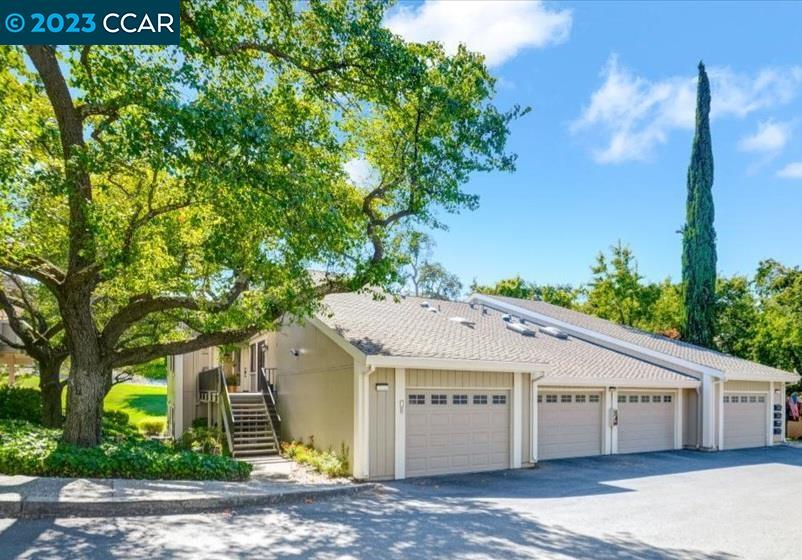 MLS: 41038675 Condo For Sale