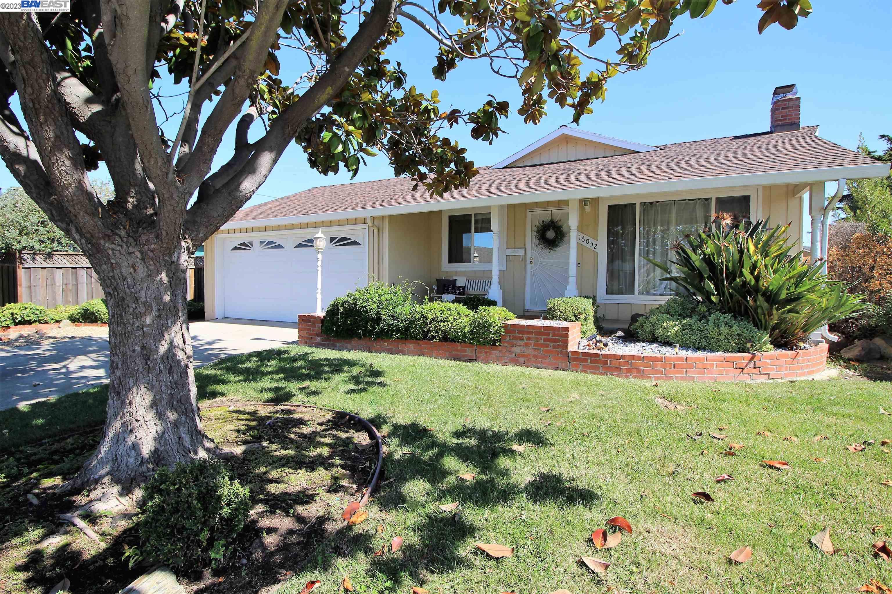Detail Gallery Image 1 of 1 For 16052 via Harriet, San Lorenzo,  CA 94580 - 3 Beds | 2 Baths