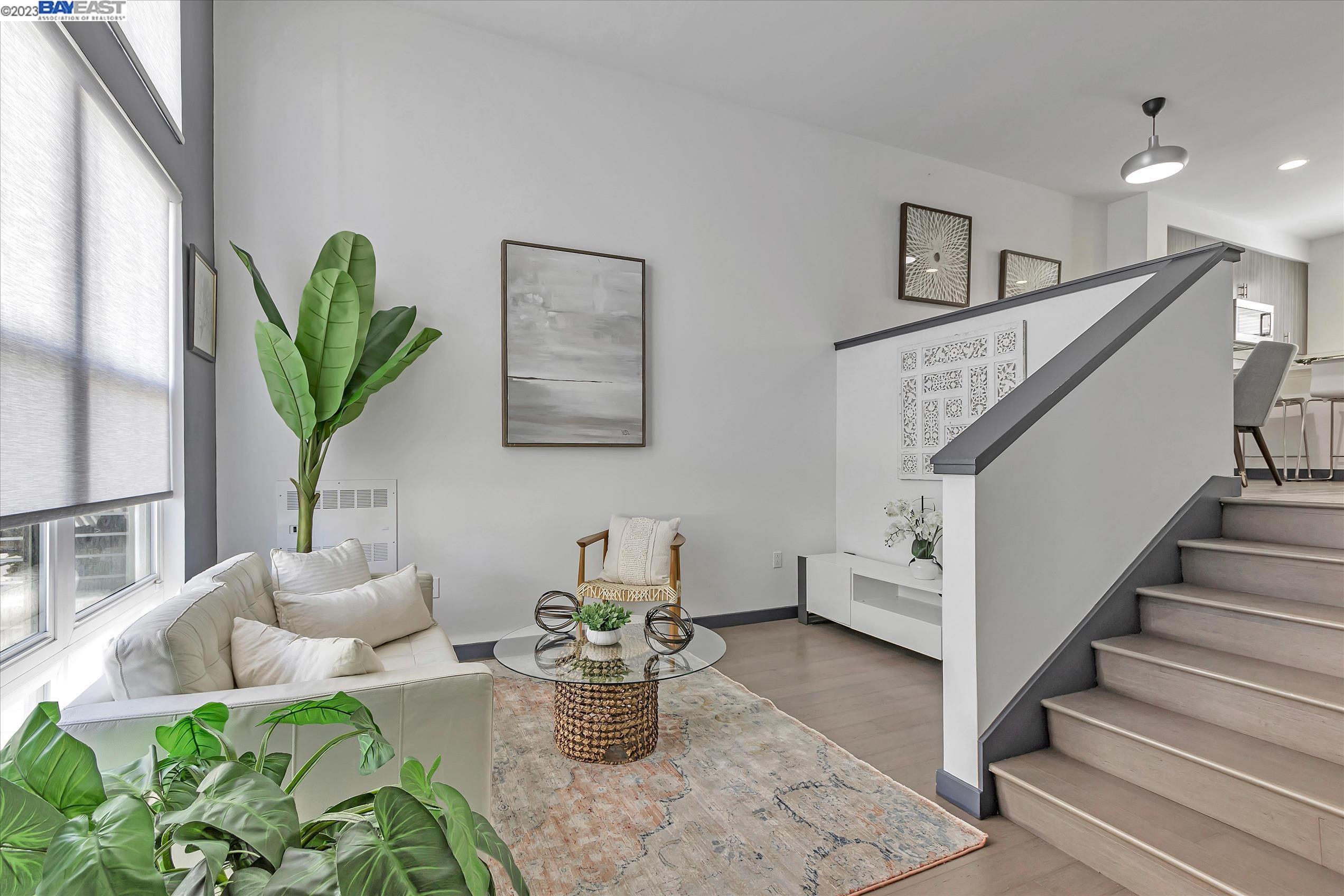 Detail Gallery Image 1 of 1 For 232 Friedell St, San Francisco,  CA 94214 - 2 Beds | 2 Baths