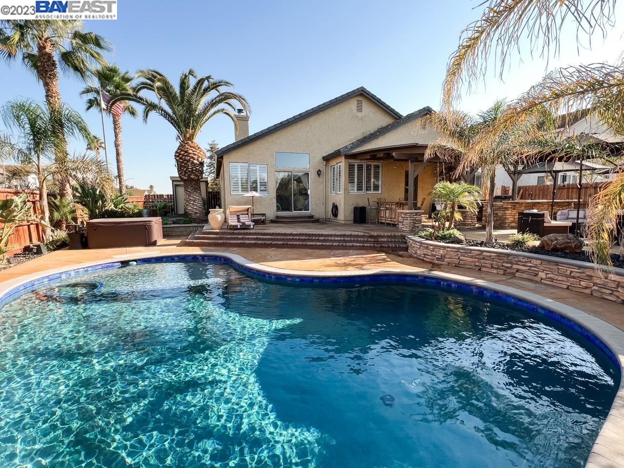 Detail Gallery Image 1 of 1 For 2265 Newport Ct., Discovery Bay,  CA 94505 - 3 Beds | 2 Baths