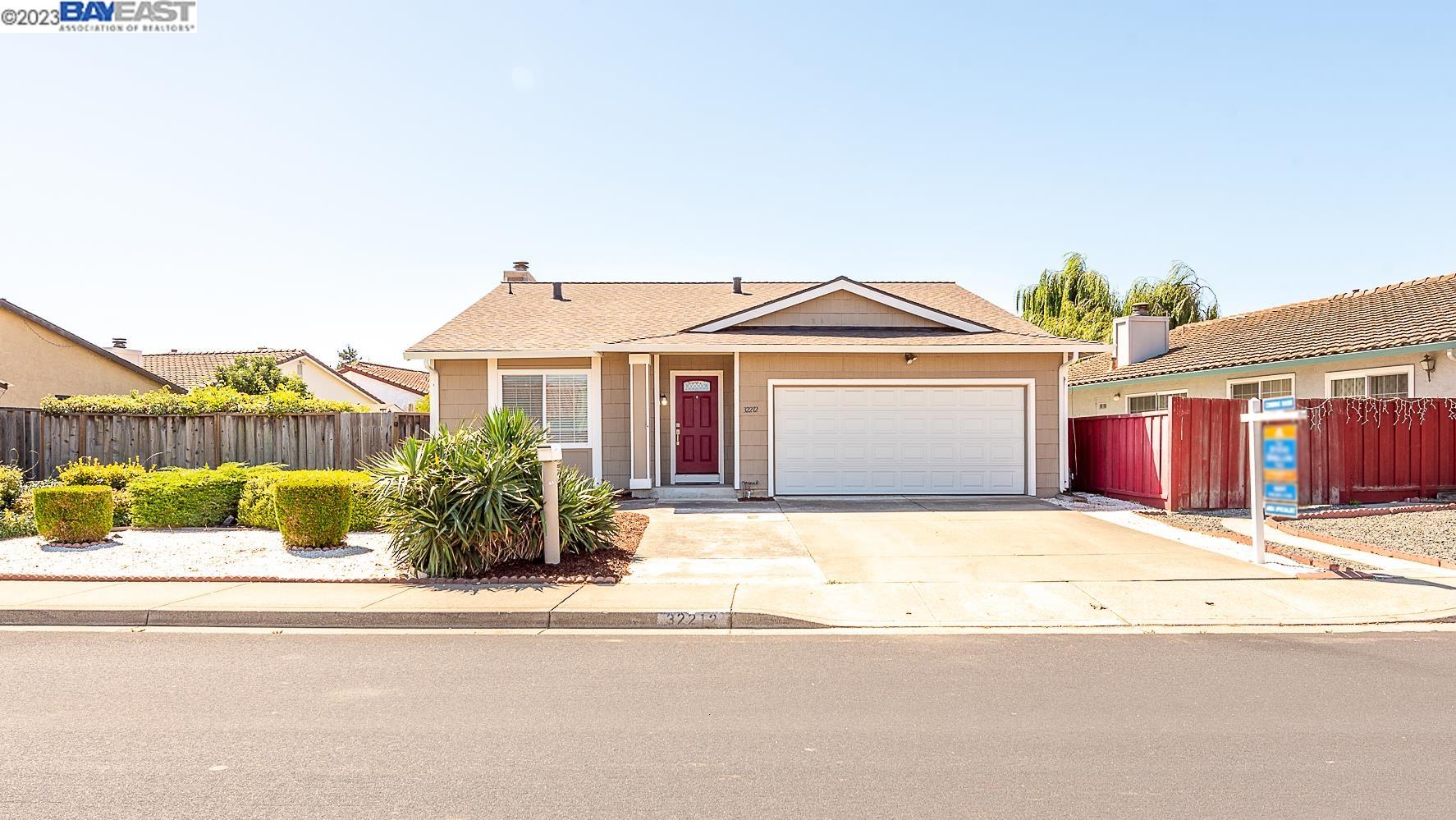 Detail Gallery Image 1 of 1 For 32212 Cabello St, Union City,  CA 94587 - 3 Beds | 2 Baths