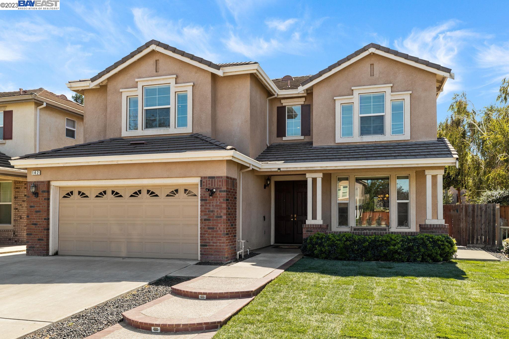 Detail Gallery Image 1 of 1 For 142 Kelley Mist Ln, Tracy,  CA 95377 - 5 Beds | 3 Baths