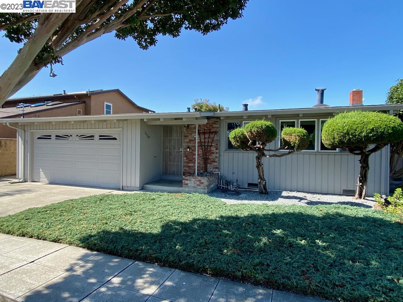 Detail Gallery Image 1 of 1 For 24709 Brentwood Ct, Hayward,  CA 94545 - 3 Beds | 2 Baths