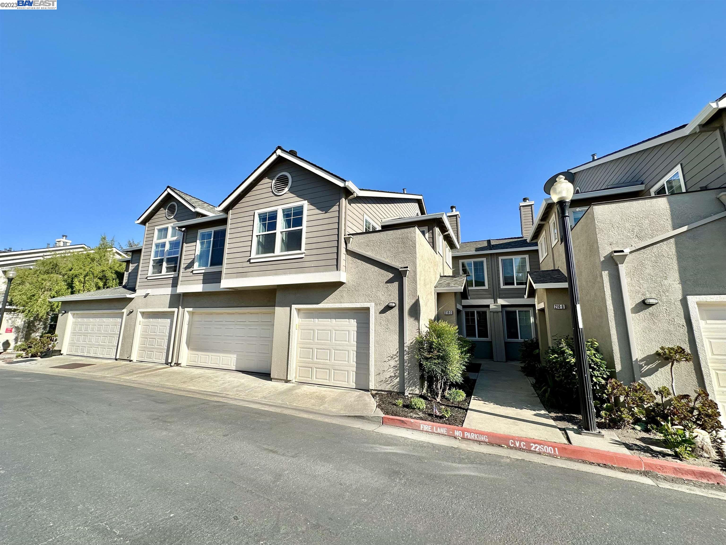 MLS: 41039067 Condo For Sale