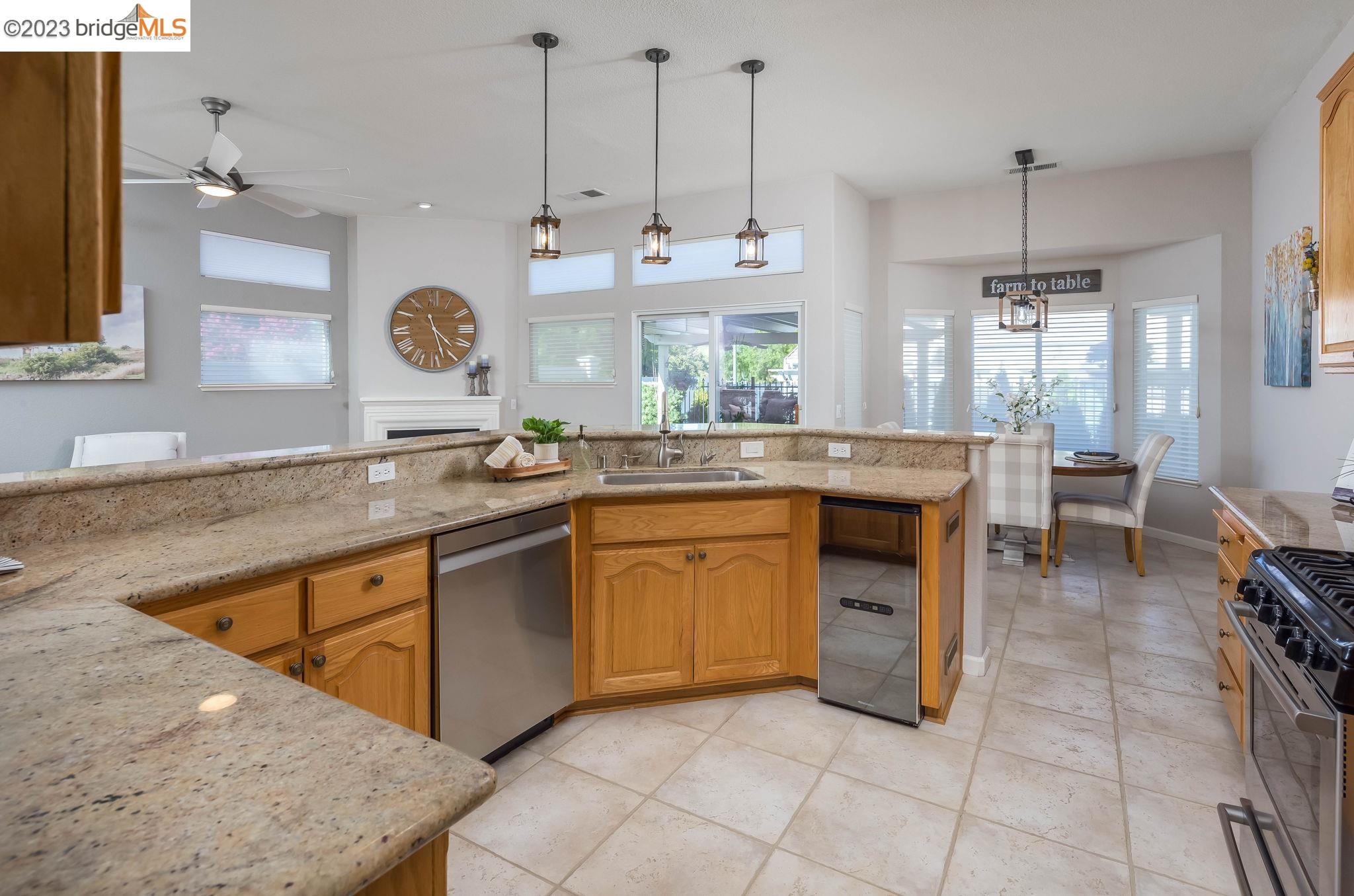 Detail Gallery Image 1 of 1 For 424 Gravenstein Ter, Brentwood,  CA 94513 - 2 Beds | 2 Baths