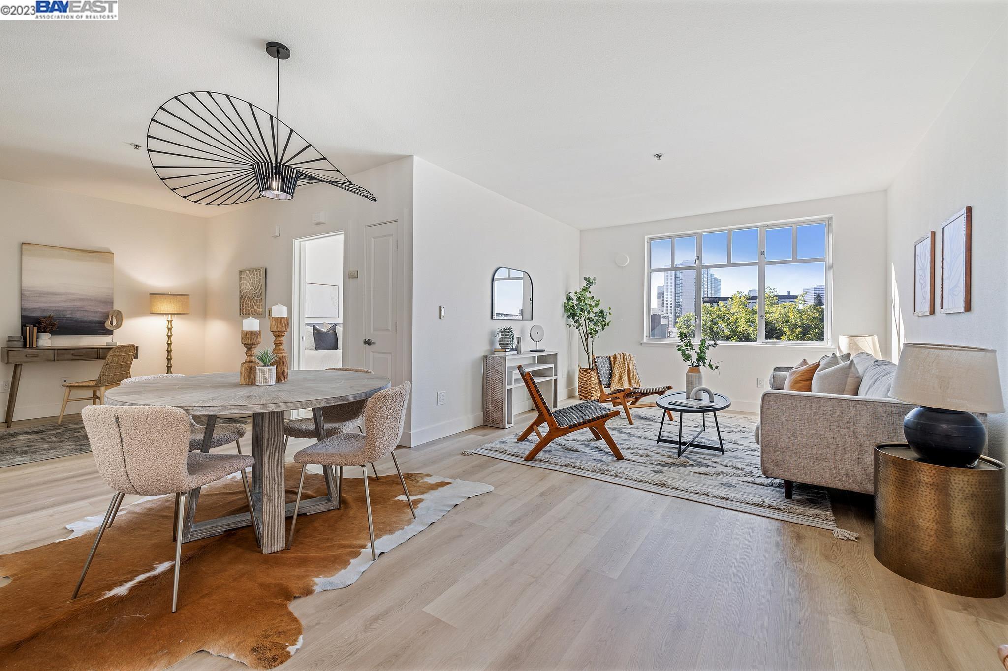 Detail Gallery Image 1 of 1 For 2407 Telegraph Ave #506,  Oakland,  CA 94612 - 1 Beds | 1 Baths
