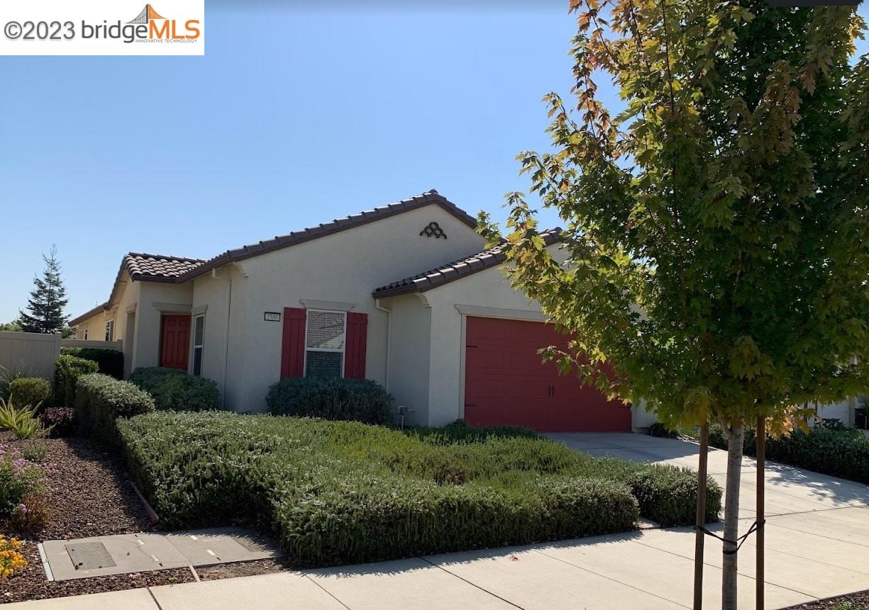 Detail Gallery Image 1 of 1 For 2586 Shadow Berry Dr, Manteca,  CA 95336 - 3 Beds | 2 Baths