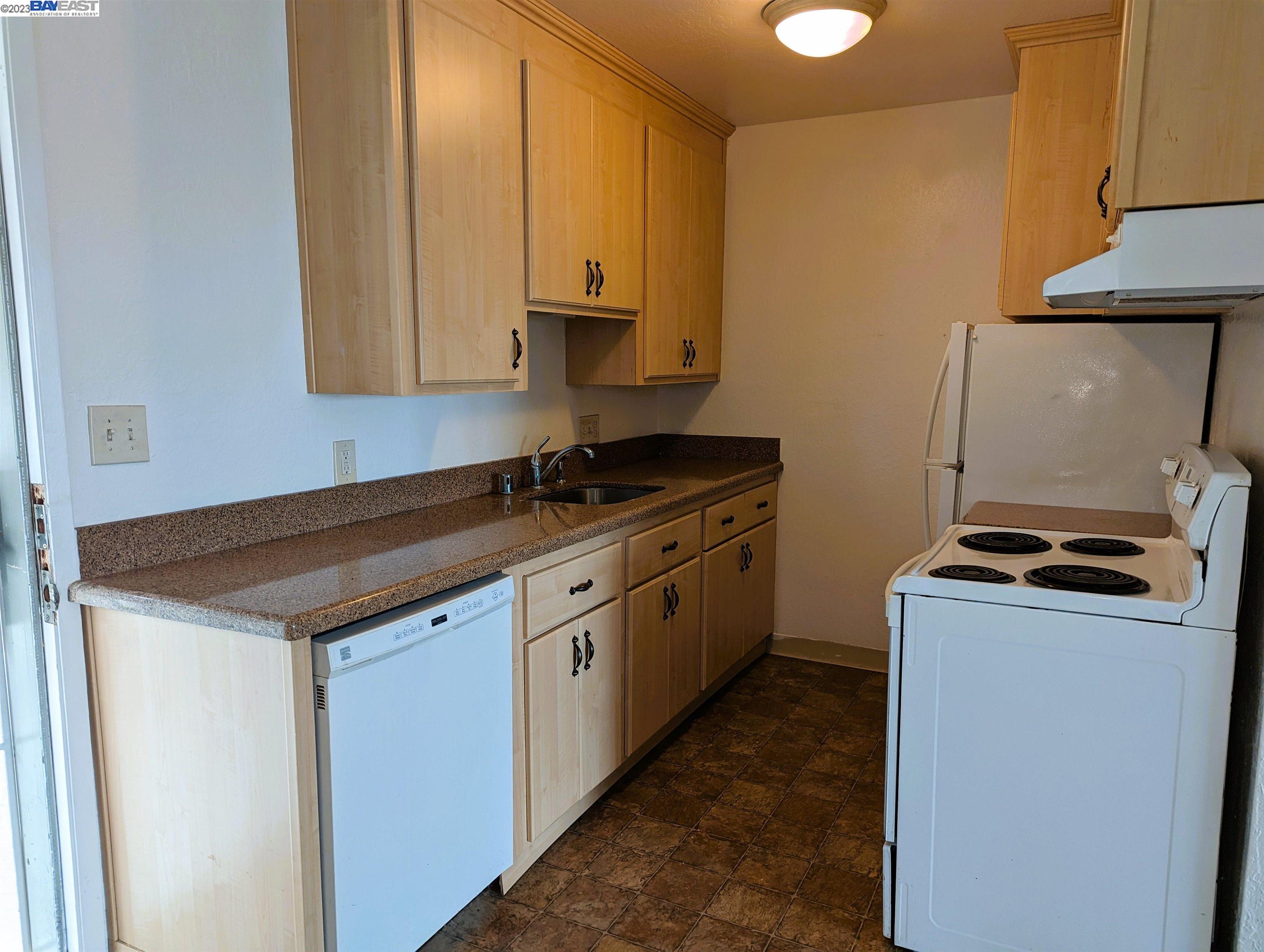 Photo #14: 41039492 Listing: Photo #14