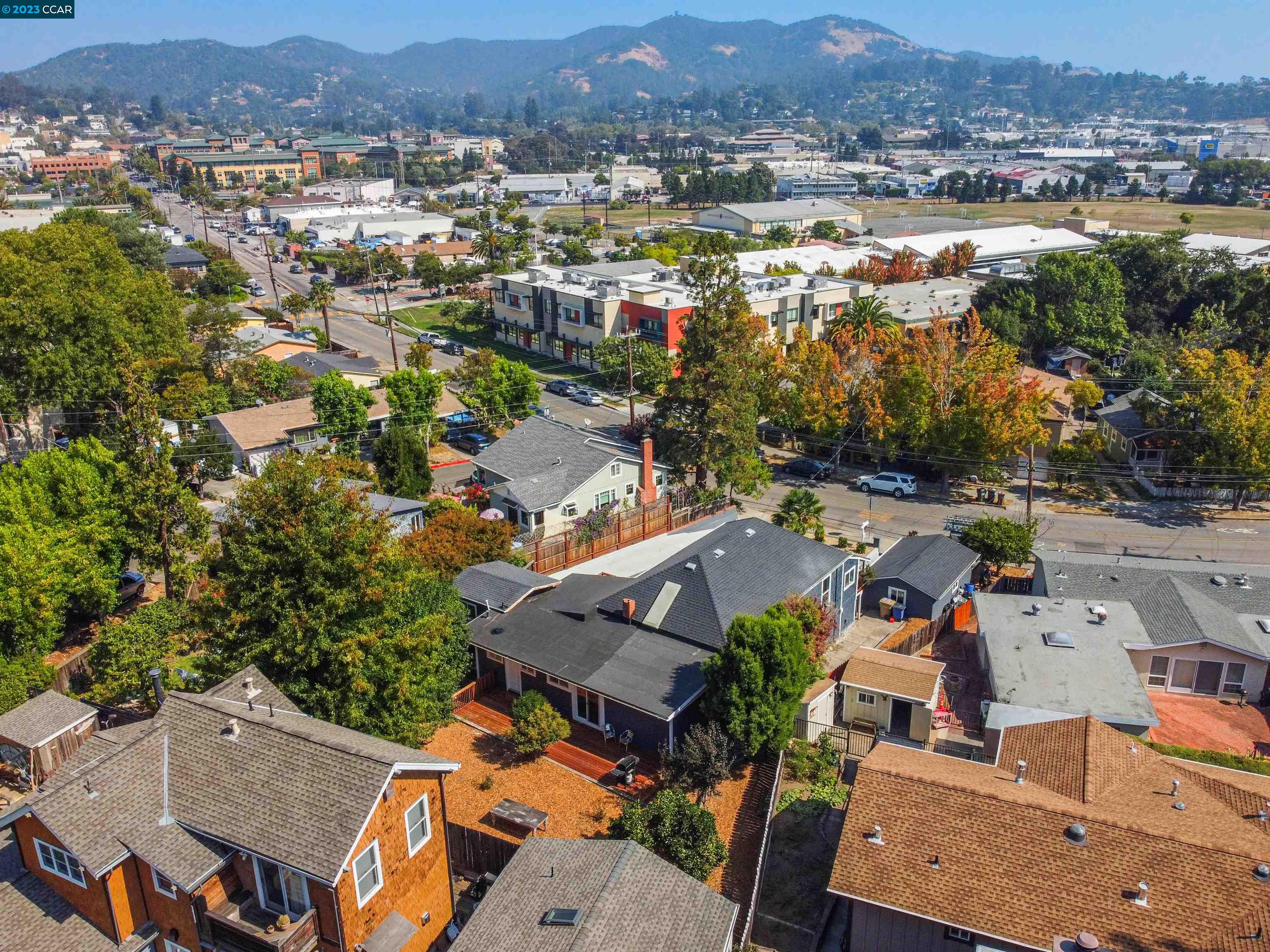 Detail Gallery Image 48 of 53 For 265 Woodland Ave, San Rafael,  CA 94901 - – Beds | – Baths