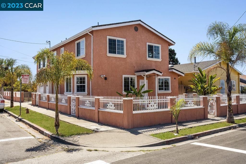 Detail Gallery Image 1 of 1 For 1627 19th Street, San Pablo,  CA 94806-4404 - 4 Beds | 3 Baths