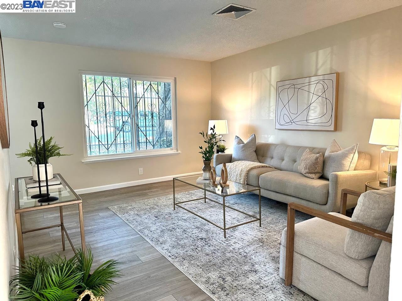 Photo #2: 41039894 Listing 