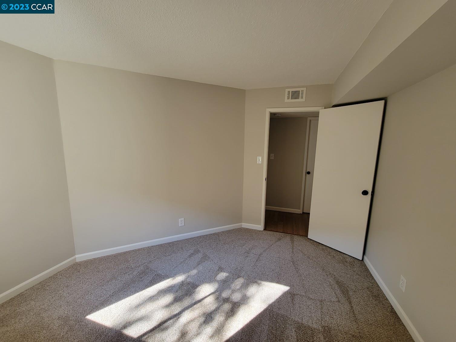 Photo #18: 41039967 Listing: Photo #18