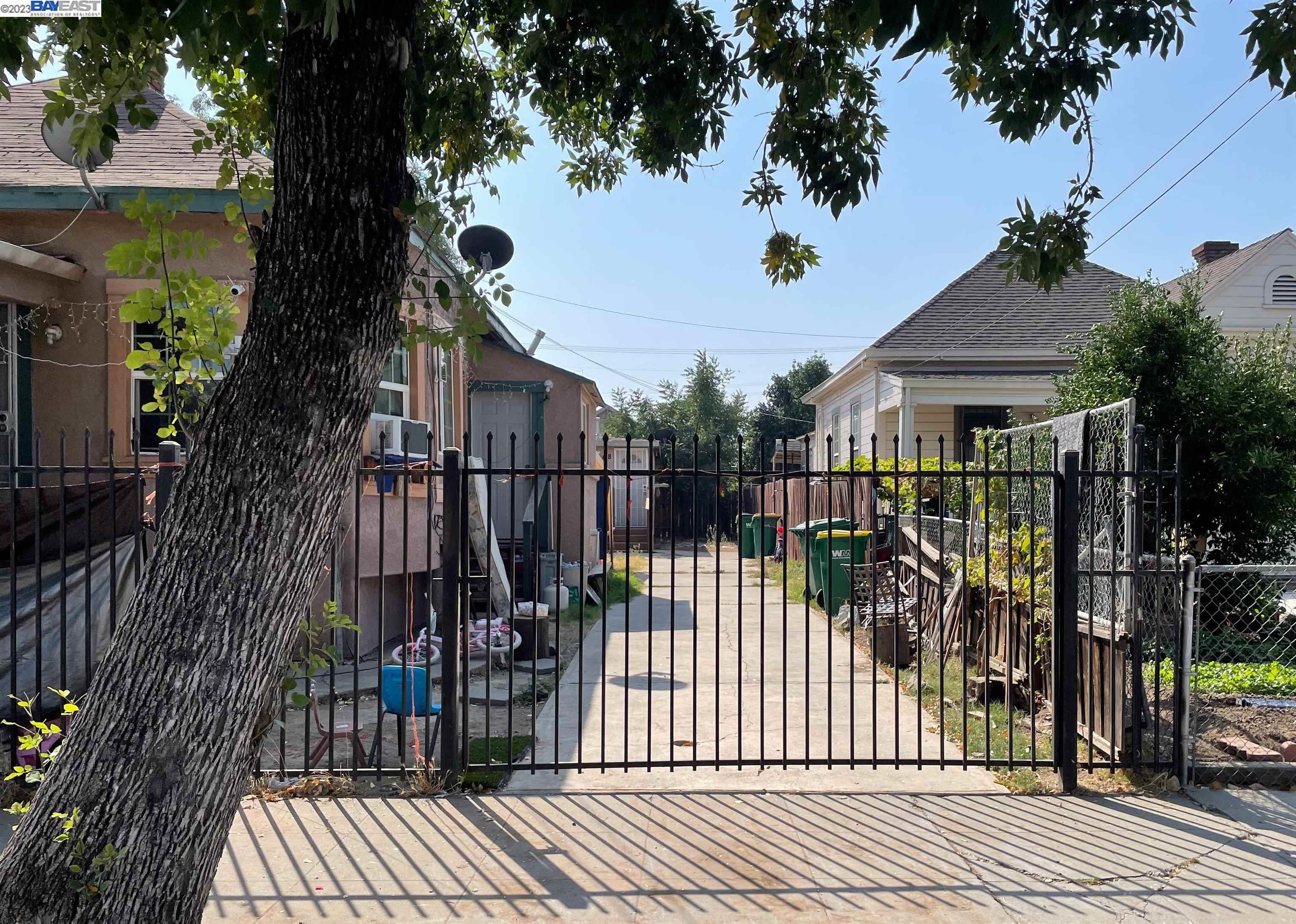 Detail Gallery Image 1 of 1 For 420 E Jackson St, Stockton,  CA 95206 - – Beds | – Baths