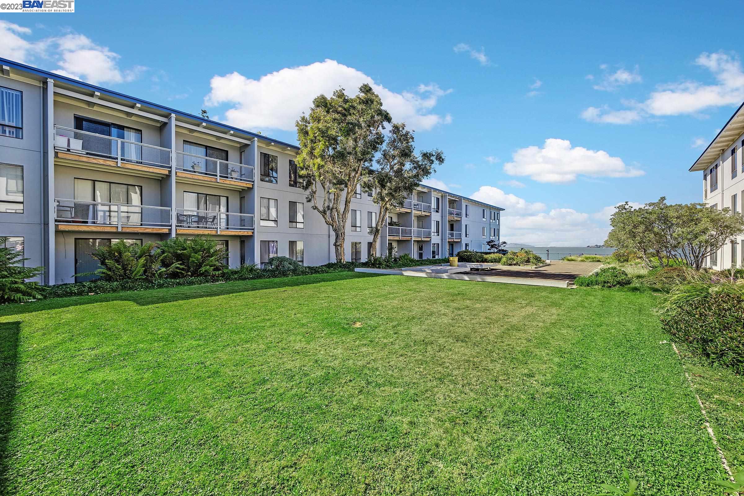 MLS: 41040075 Condo For Sale