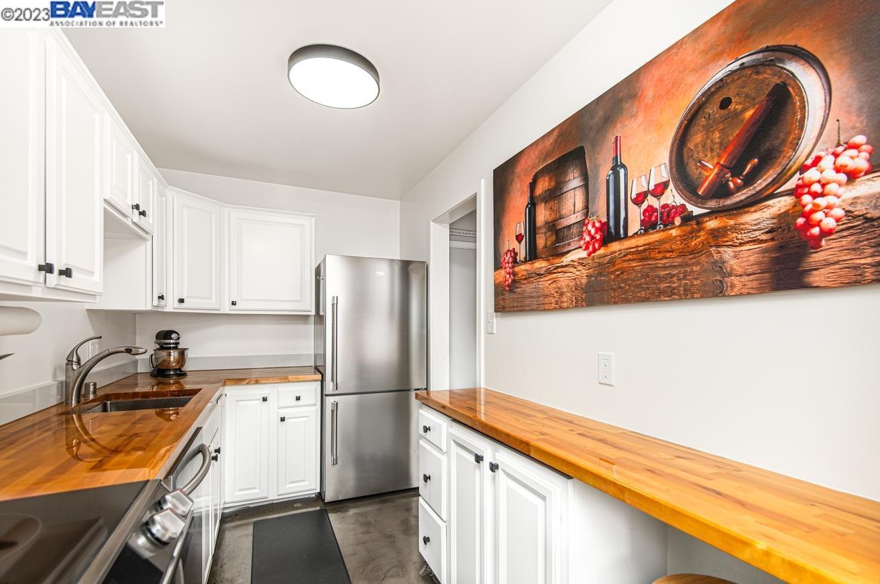 Detail Gallery Image 1 of 1 For 803 N Humboldt St #212,  San Mateo,  CA 94401 - 1 Beds | 1 Baths