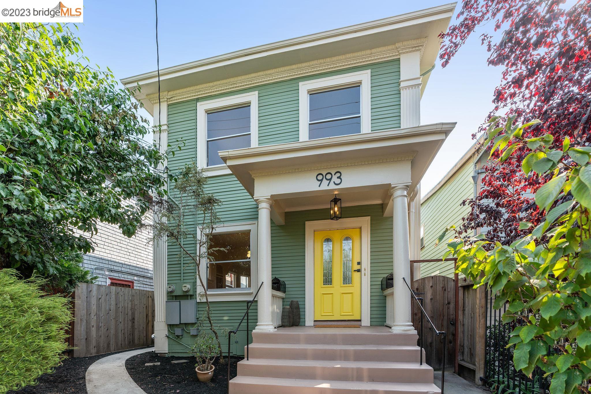 Detail Gallery Image 1 of 1 For 993 37th Street, Oakland,  CA 94608 - – Beds | – Baths