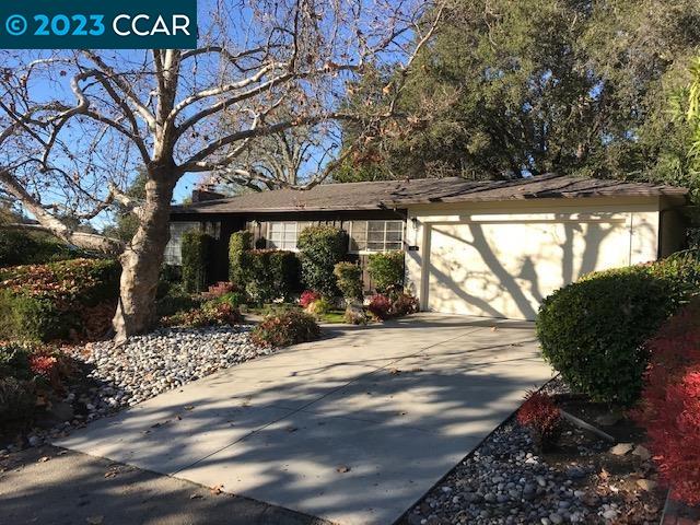 Detail Gallery Image 1 of 1 For 49 Hacienda Circle, Orinda,  CA 94563 - 3 Beds | 2 Baths