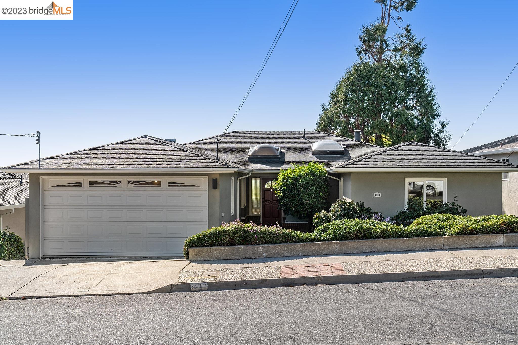 Detail Gallery Image 1 of 1 For 411 Seaview Dr, El Cerrito,  CA 94530 - 5 Beds | 4 Baths