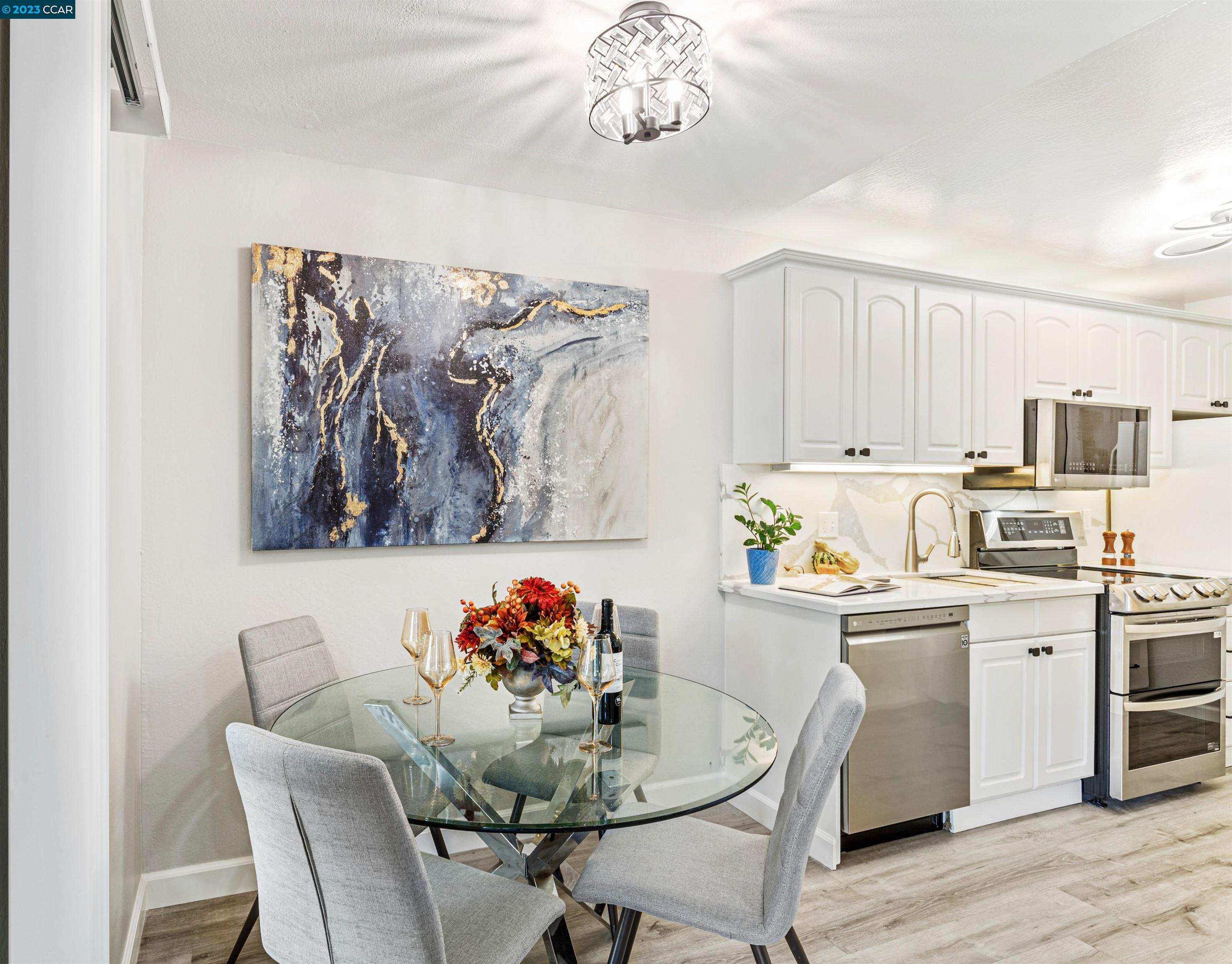 Detail Gallery Image 21 of 60 For 4214 George Ave #2,  San Mateo,  CA 94403 - 2 Beds | 2 Baths