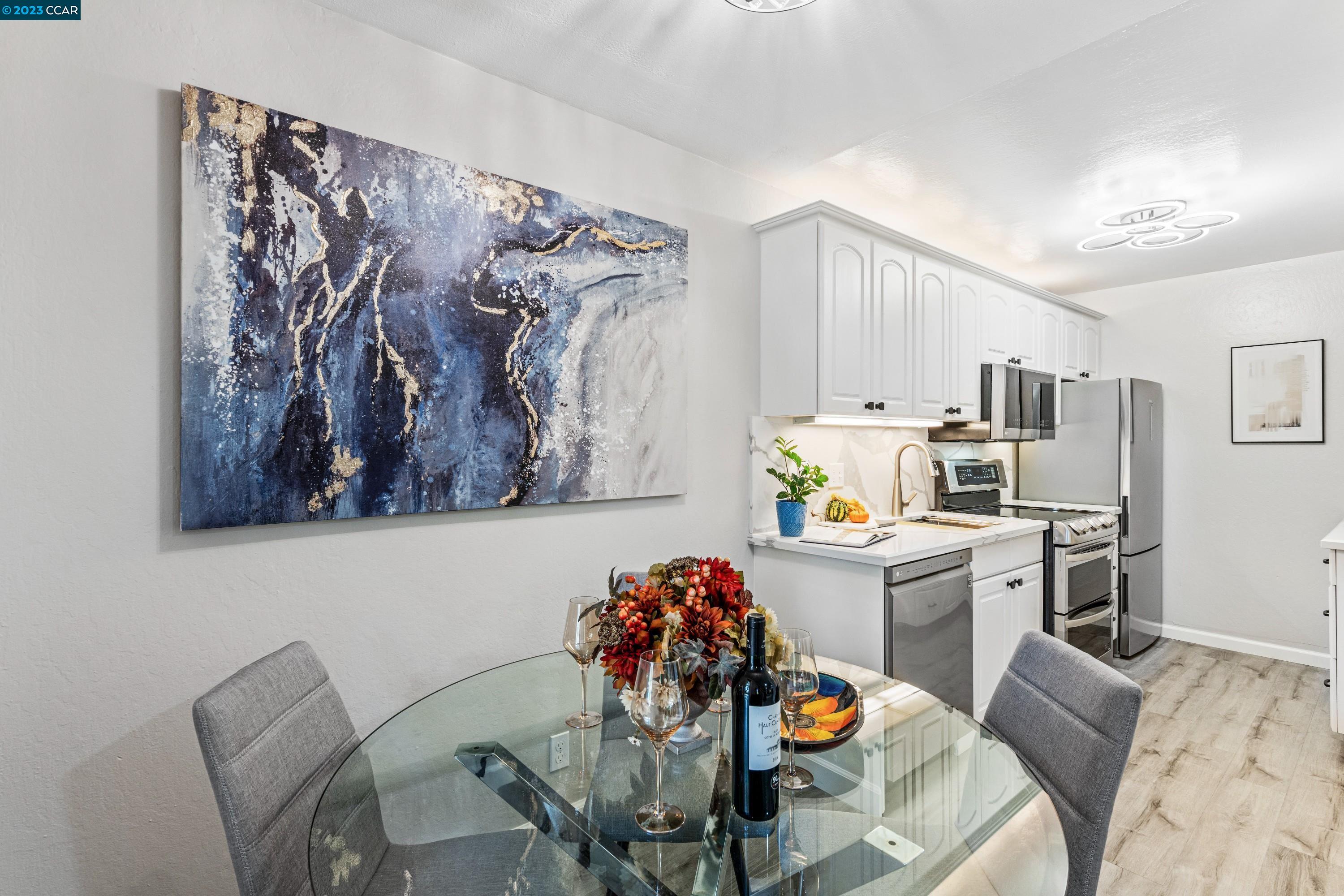 Detail Gallery Image 23 of 60 For 4214 George Ave #2,  San Mateo,  CA 94403 - 2 Beds | 2 Baths