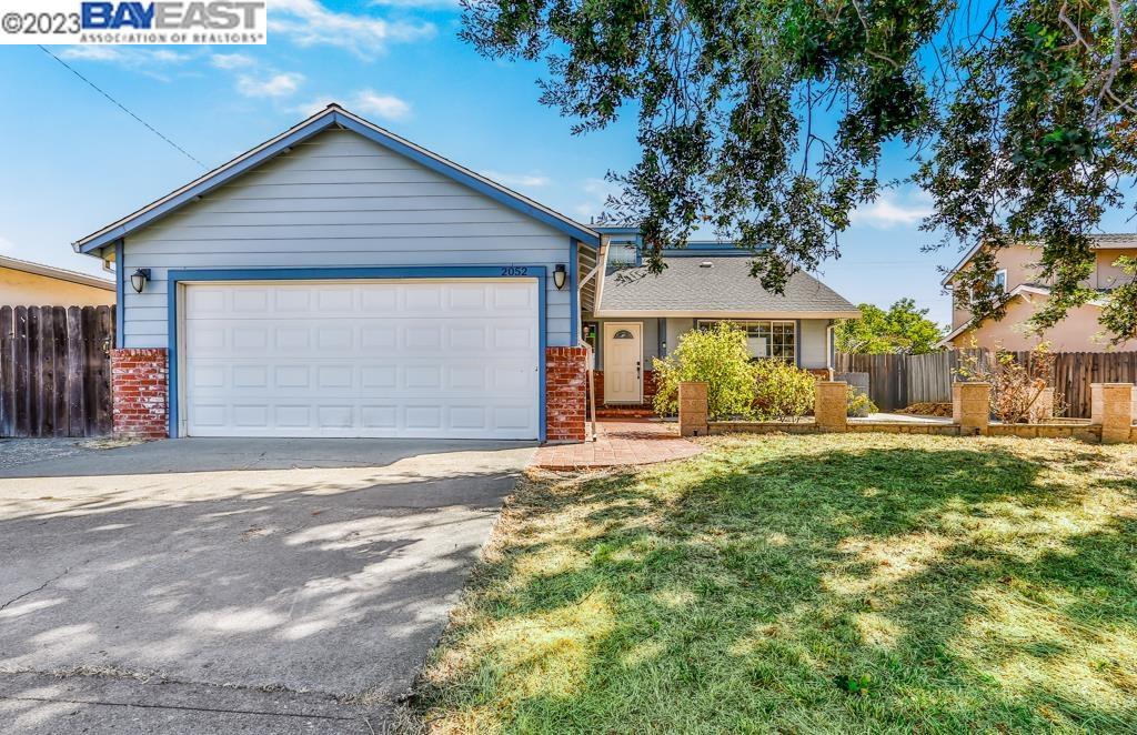 Detail Gallery Image 1 of 1 For 2052 San Angelo St, Fairfield,  CA 94533 - 4 Beds | 2 Baths