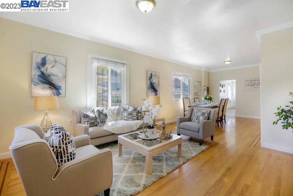 Detail Gallery Image 1 of 1 For 2527 E 24th St, Oakland,  CA 94601 - 5 Beds | 3 Baths