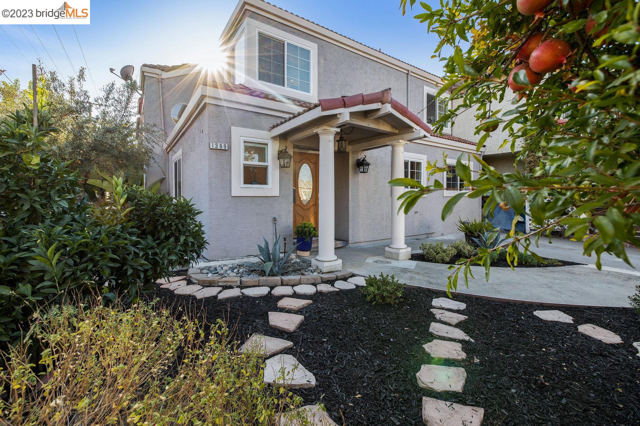Detail Gallery Image 1 of 1 For 1399 Locust St, San Jose,  CA 95110 - 3 Beds | 2/1 Baths