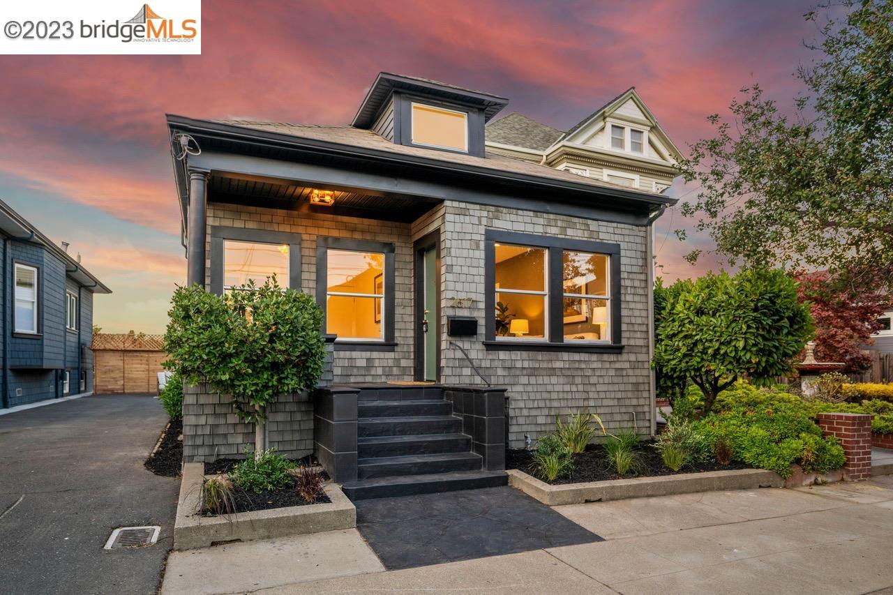 Detail Gallery Image 1 of 1 For 2617 Santa Clara Ave., Alameda,  CA 94501 - 2 Beds | 1 Baths
