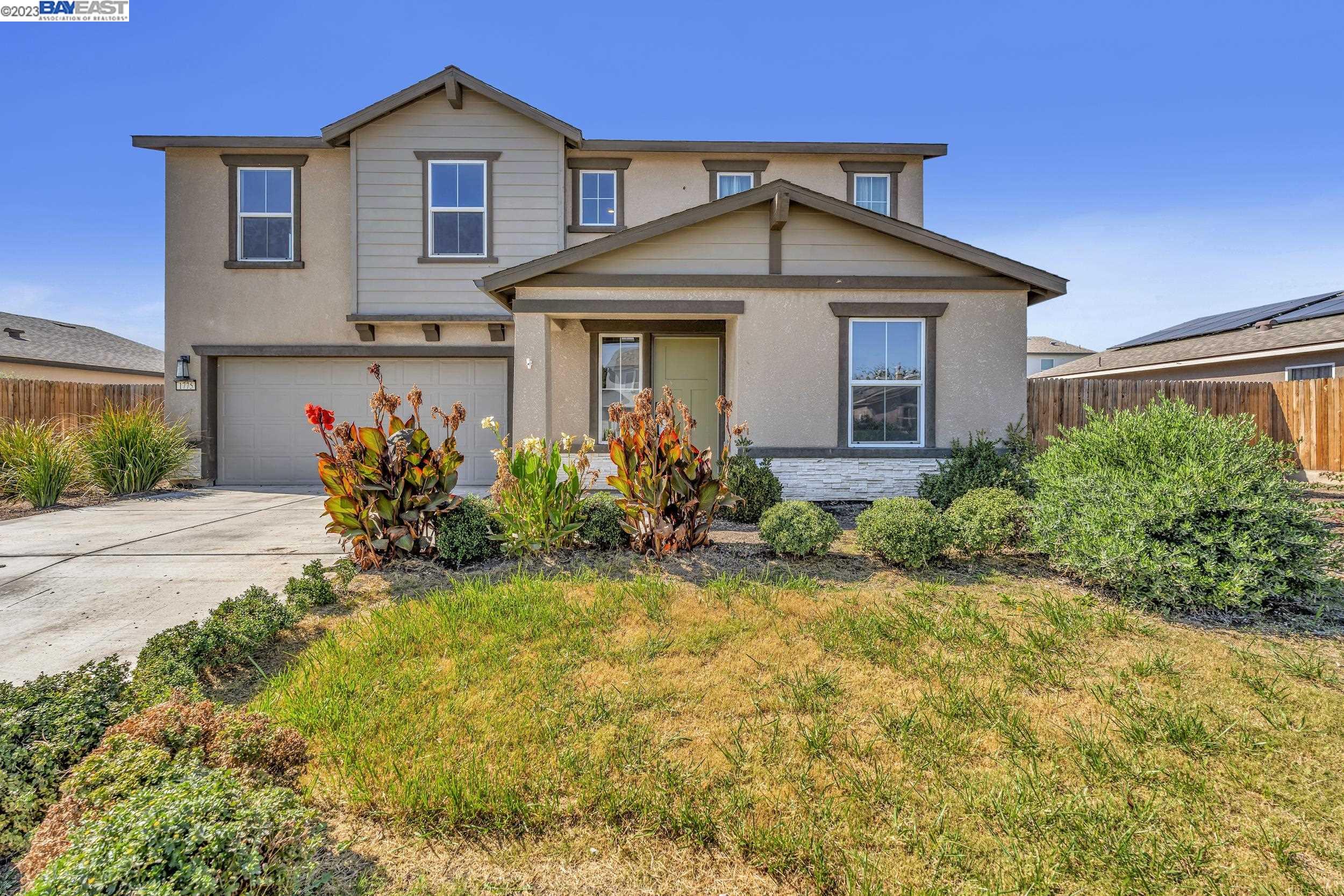 Detail Gallery Image 1 of 1 For 1775 Tomaso Ct, Los Banos,  CA 93635 - 5 Beds | 3 Baths