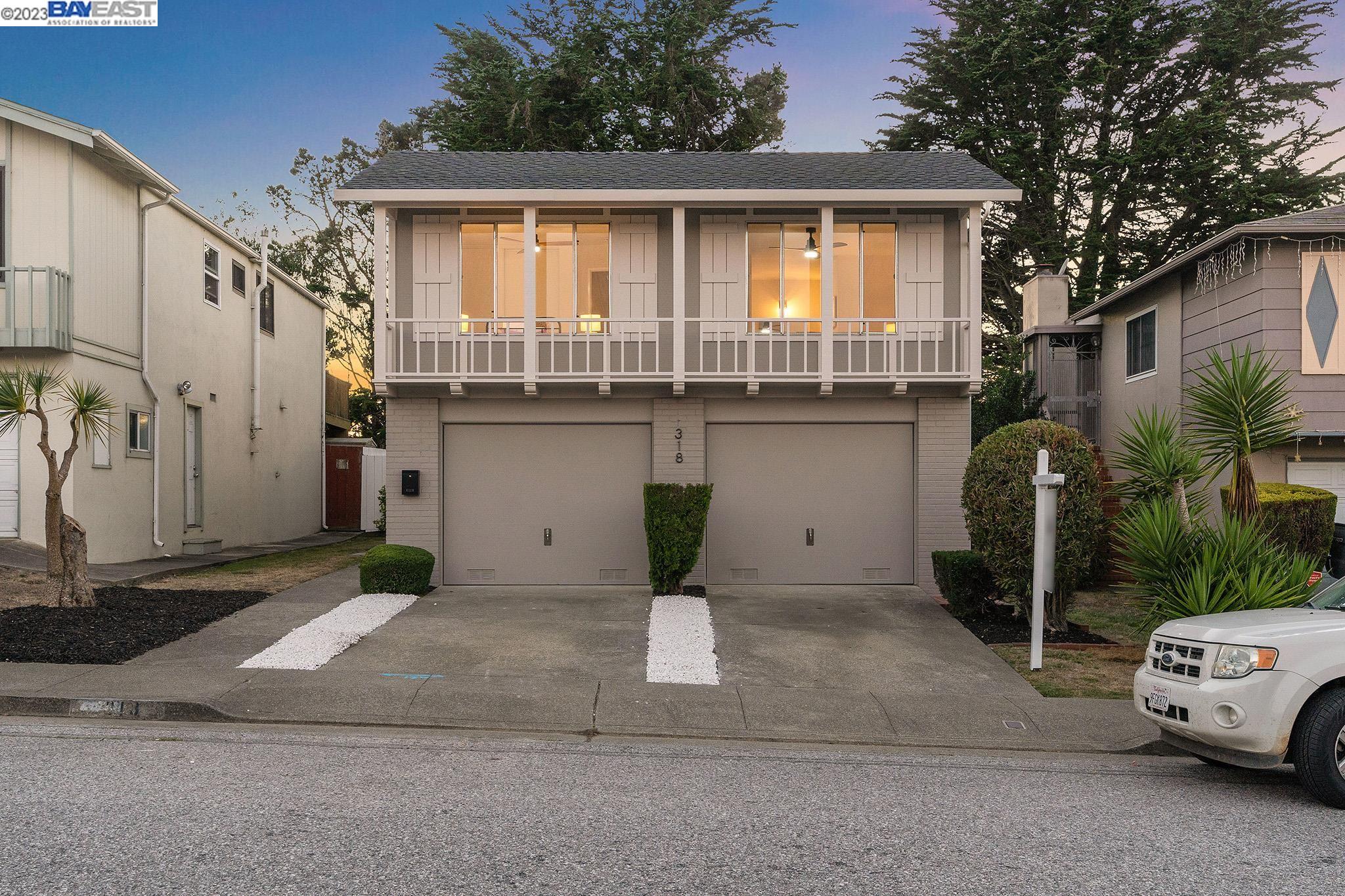 Detail Gallery Image 1 of 1 For 318 Imperial Dr, Pacifica,  CA 94044 - 3 Beds | 2 Baths