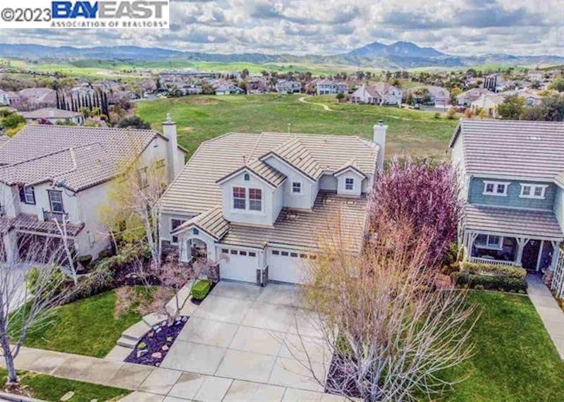 Detail Gallery Image 1 of 1 For 505 Lakeview Dr, Brentwood,  CA 94513 - 4 Beds | 3 Baths