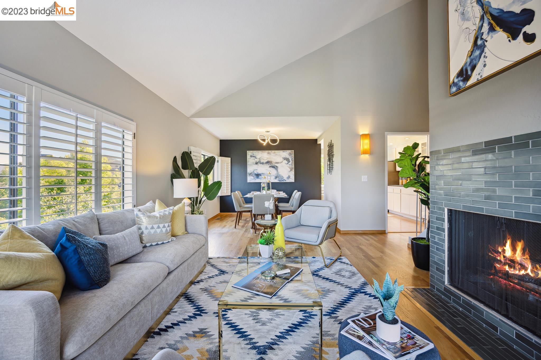 Detail Gallery Image 1 of 1 For 73 Windstone Dr, San Rafael,  CA 94903 - 3 Beds | 2 Baths